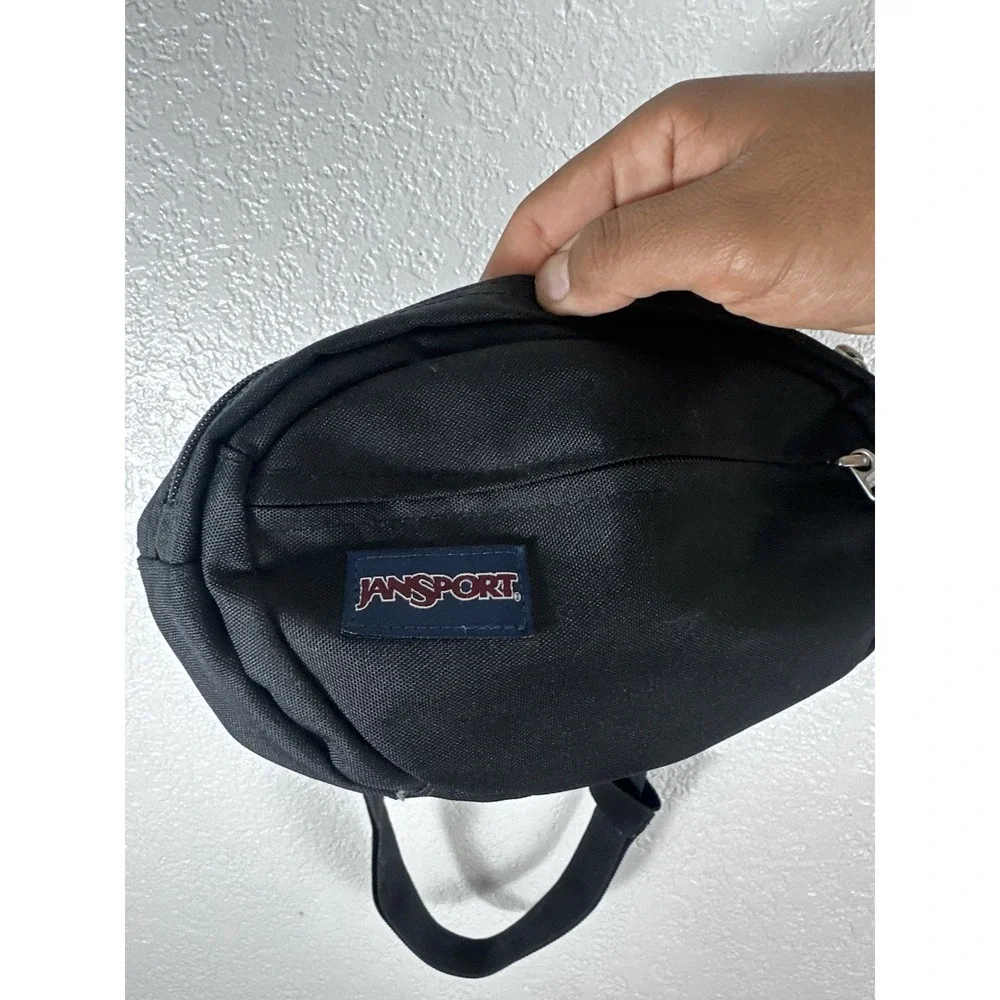 JanSport Fifth Avenue Fanny Pack Black Shoulder Crossbody Tote Bag Buckle Zip